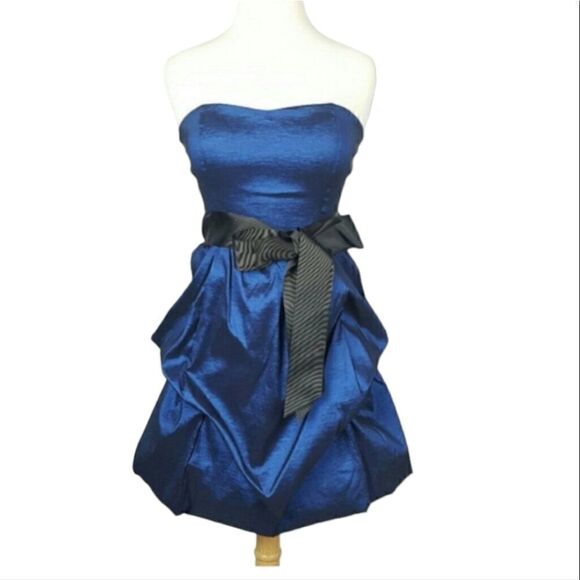 ROYAL BLUE METALLIC DRESS  STRAPLESS  FIT-FARE. Zipper on Back Gothic - Picture 1 of 4